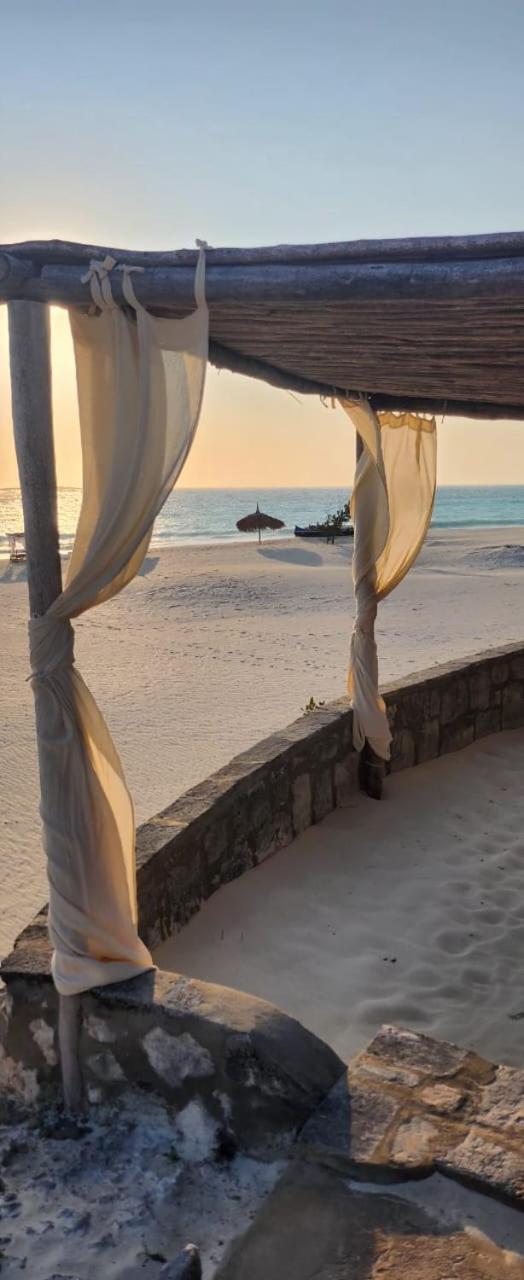 Shangri-La Lodge Ambatomilo Εξωτερικό φωτογραφία